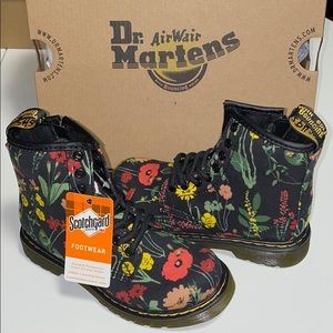 AUTH NIB DR. MARTENS JUNIOR 1460 WILD BOTANICS